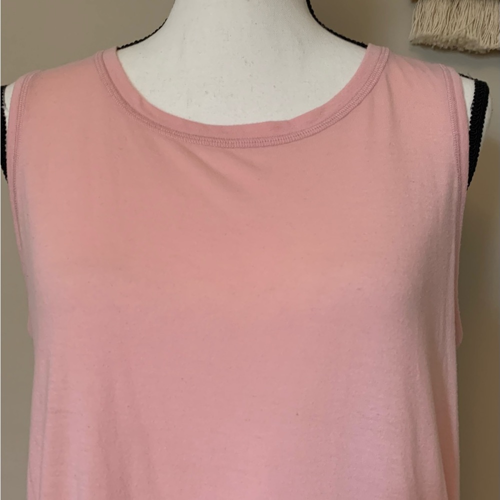 Donated Calvin Klein pink sleeveless shirt size large - Picture 2 of 3